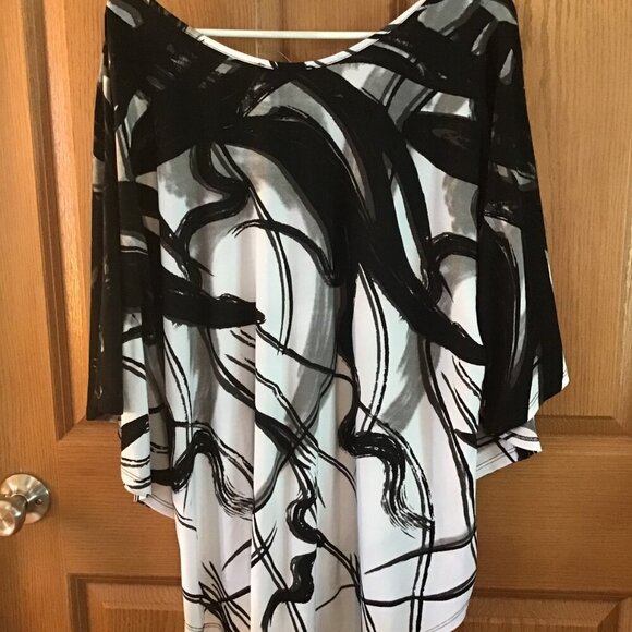 Dress Barn Blouse - Picture 2 of 2